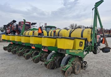 Main image John Deere 1750