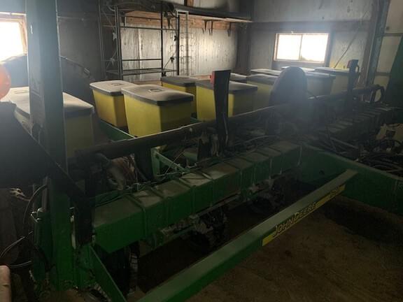 Image of John Deere 1750 equipment image 3