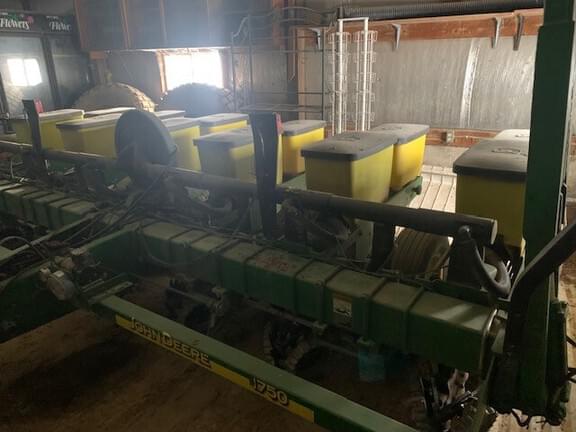 Image of John Deere 1750 equipment image 2