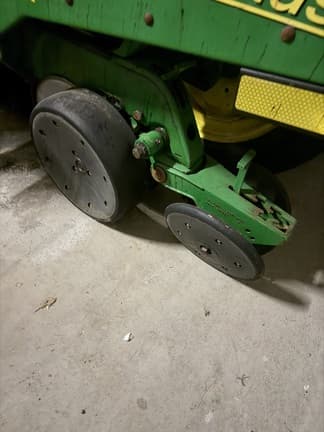 Image of John Deere 1770 equipment image 4