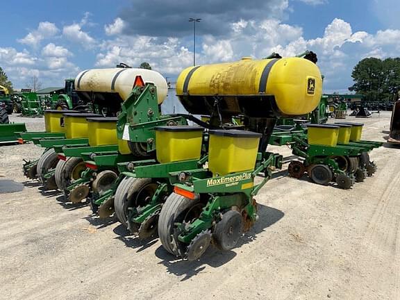 Image of John Deere 1770 equipment image 1
