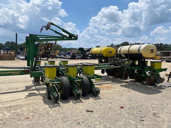 Image of John Deere 1770 equipment image 2