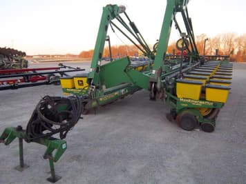 Main image John Deere 1770