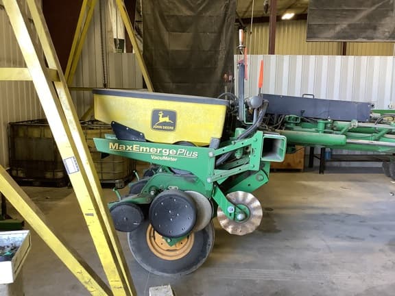 Image of John Deere 1770 equipment image 2