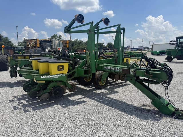 Image of John Deere 1780 equipment image 2