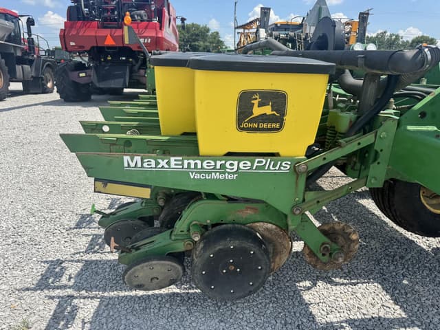 Image of John Deere 1780 equipment image 3