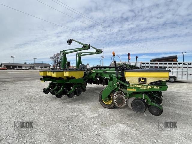 Image of John Deere 1780 equipment image 1