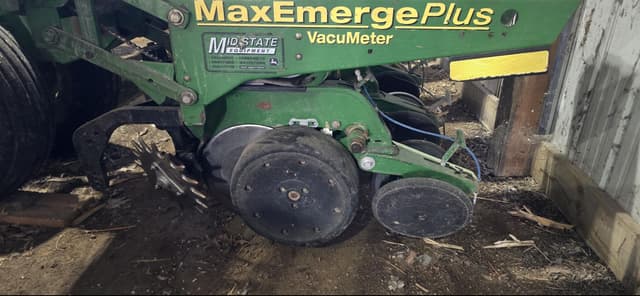 Image of John Deere 1780 equipment image 2