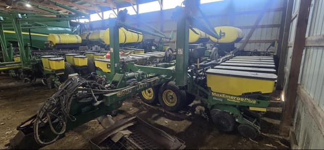 Image of John Deere 1780 equipment image 1