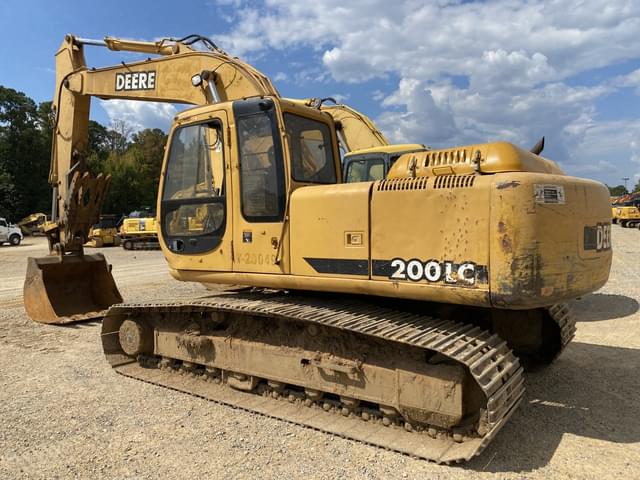 Image of John Deere 200LC equipment image 1