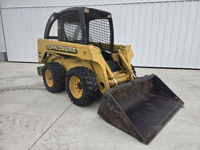 Image of John Deere 240 equipment image 2