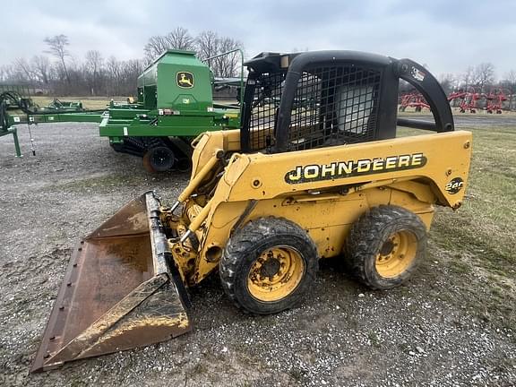 Image of John Deere 240 equipment image 3