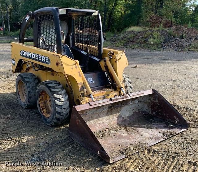 Image of John Deere 240 equipment image 2