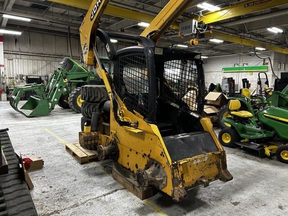1999 John Deere 250 Equipment Image0
