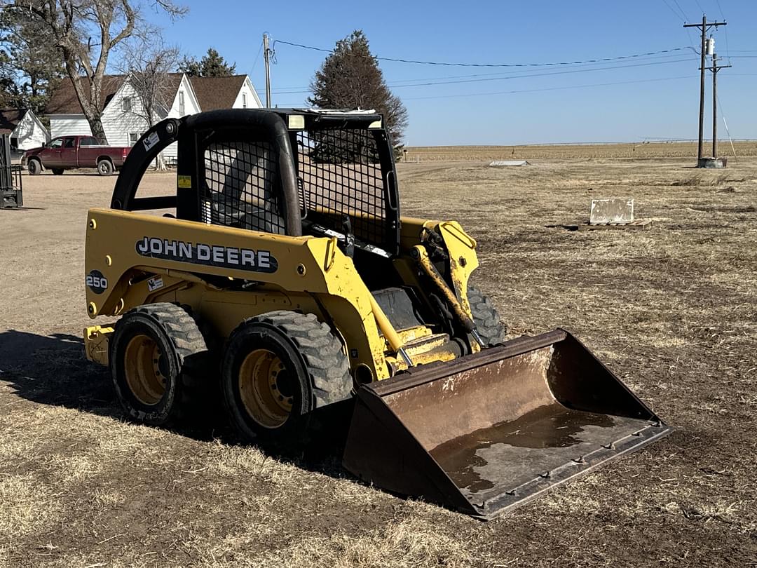 Image of John Deere 250 Primary image