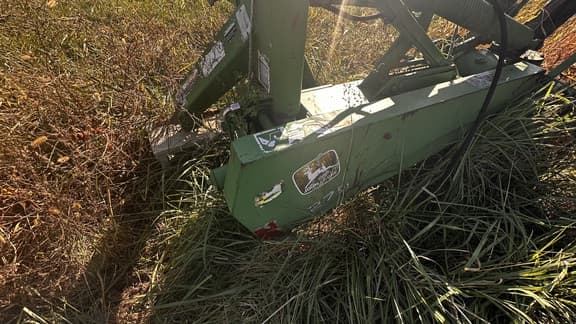 Image of John Deere 275 equipment image 2