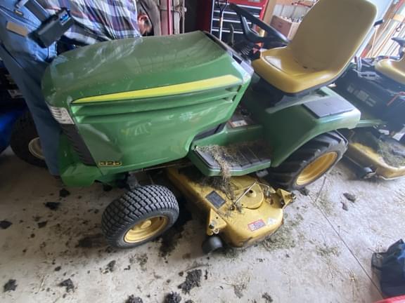 Image of John Deere 325 equipment image 1