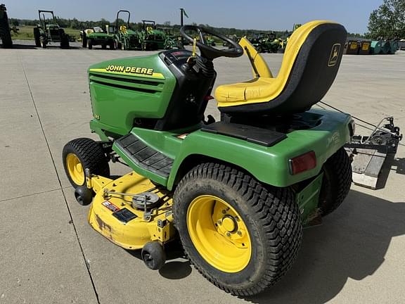 Image of John Deere 345 equipment image 4