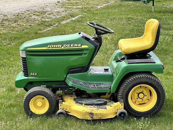 Image of John Deere 345 equipment image 3