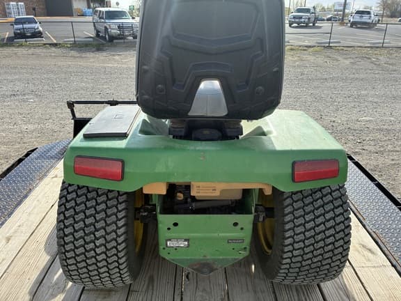 Image of John Deere 345 equipment image 4