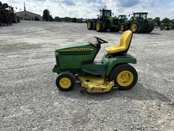 Image of John Deere 345 equipment image 4