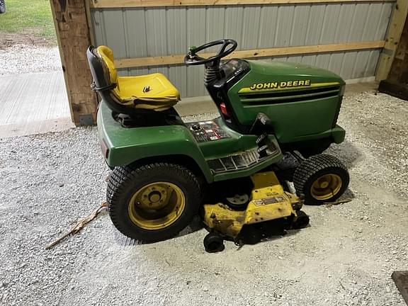 Image of John Deere 345 equipment image 3