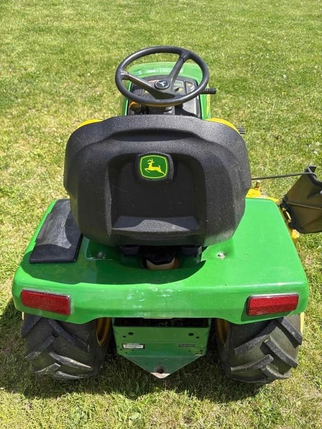 Image of John Deere 345 equipment image 3