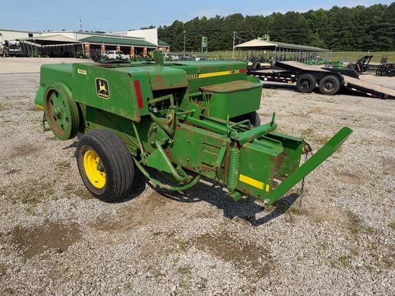 Image of John Deere 348 equipment image 2
