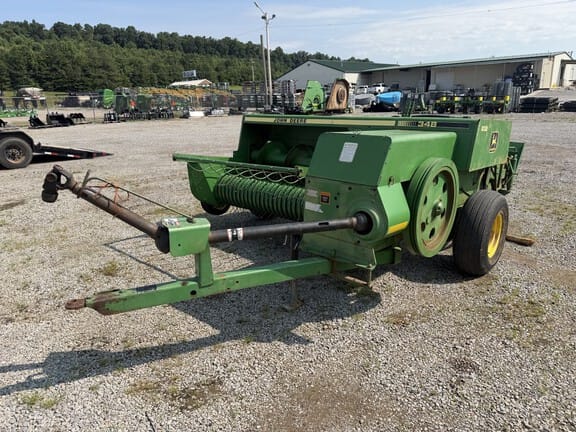 1999 John Deere 348 Equipment Image0