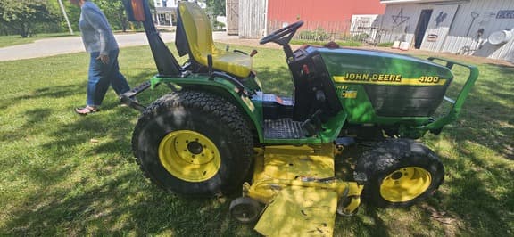 Image of John Deere 4100 equipment image 1