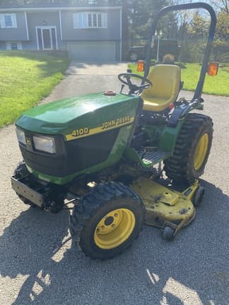 Image of John Deere 4100 equipment image 1