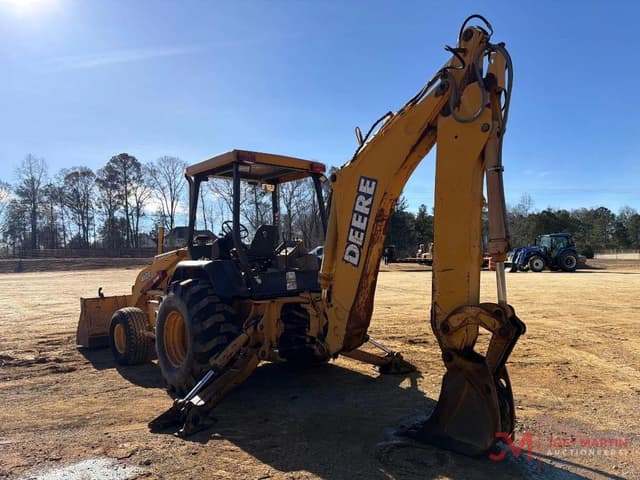 Image of John Deere 410E equipment image 4