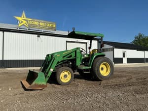 1999 John Deere 4400 Image