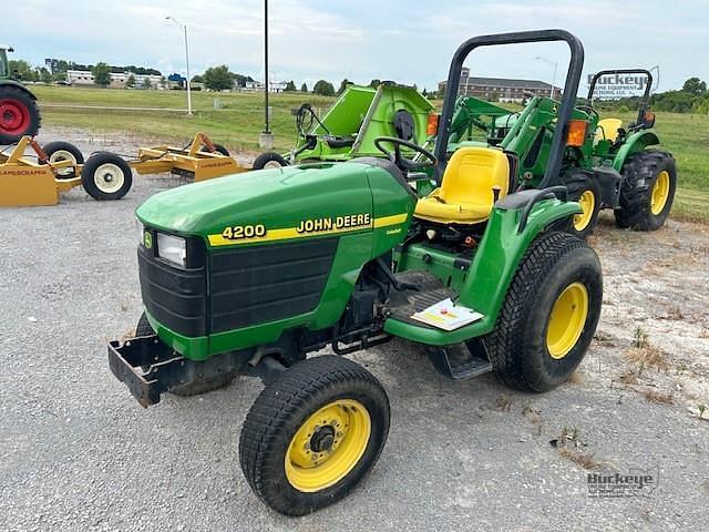 Image of John Deere 4200 Primary image