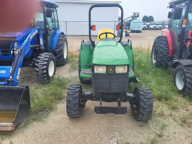 Image of John Deere 4200 equipment image 2