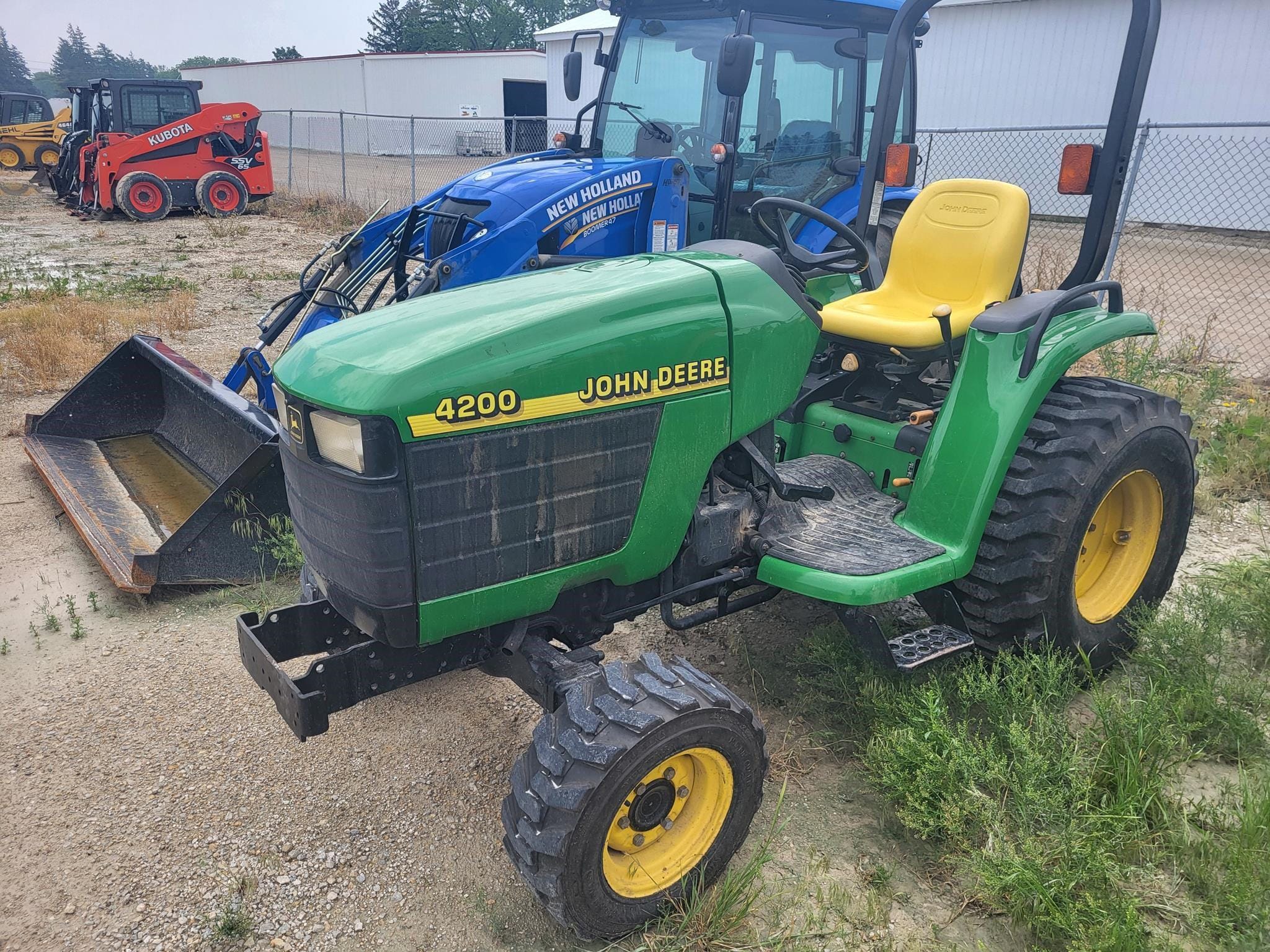 Main image John Deere 4200