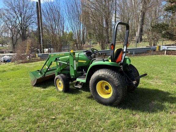 Image of John Deere 4200 equipment image 1