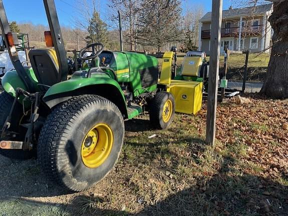 Image of John Deere 4200 equipment image 1