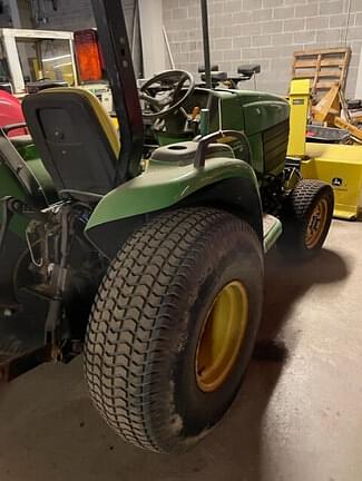 Image of John Deere 4200 equipment image 4