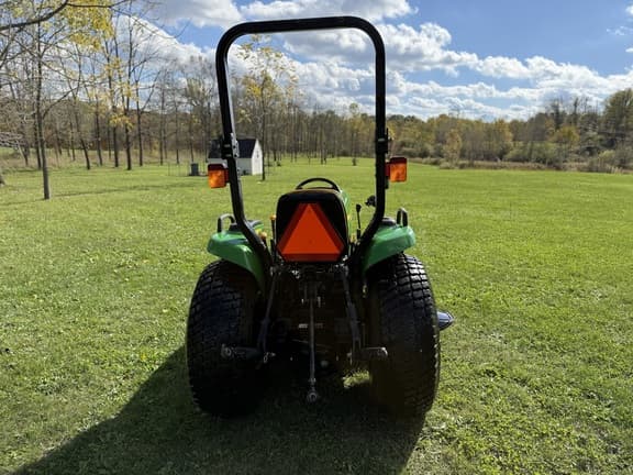 Image of John Deere 4200 equipment image 3