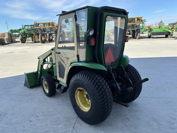 Image of John Deere 4200 equipment image 4