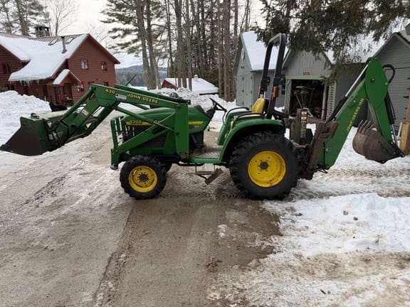 1999 John Deere 4300 Equipment Image0