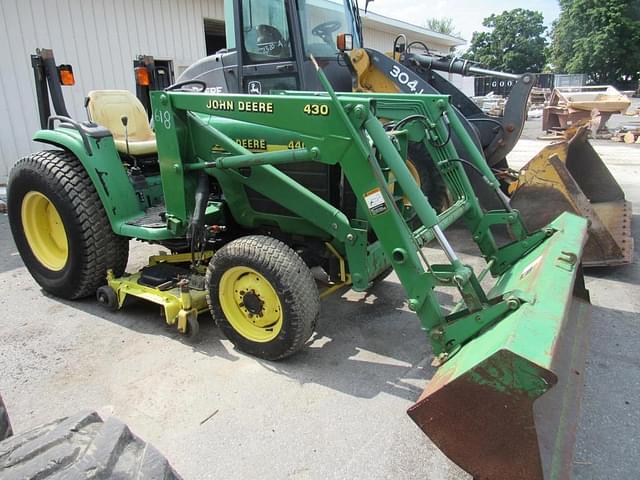 Image of John Deere 4400 equipment image 1