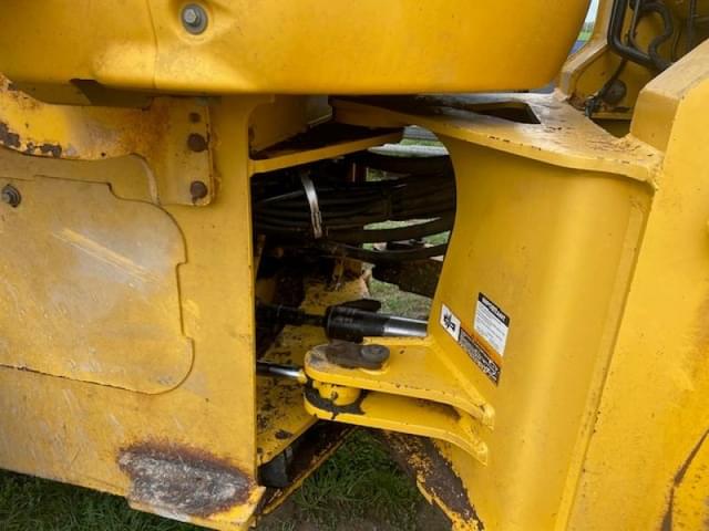 Image of John Deere 444H equipment image 2