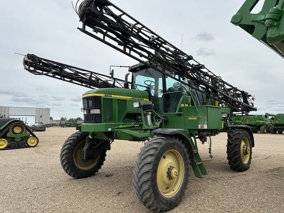 Main image John Deere 4700