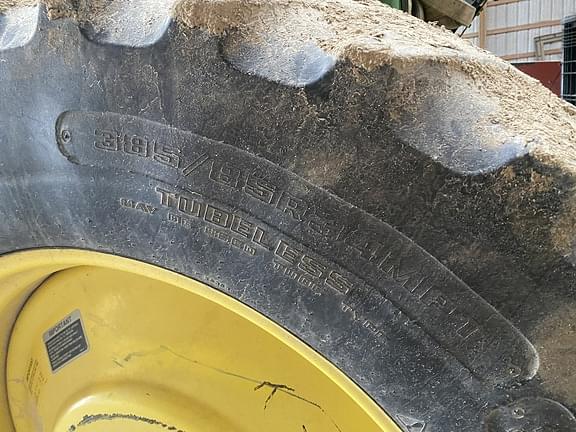 Image of John Deere 4700 equipment image 2