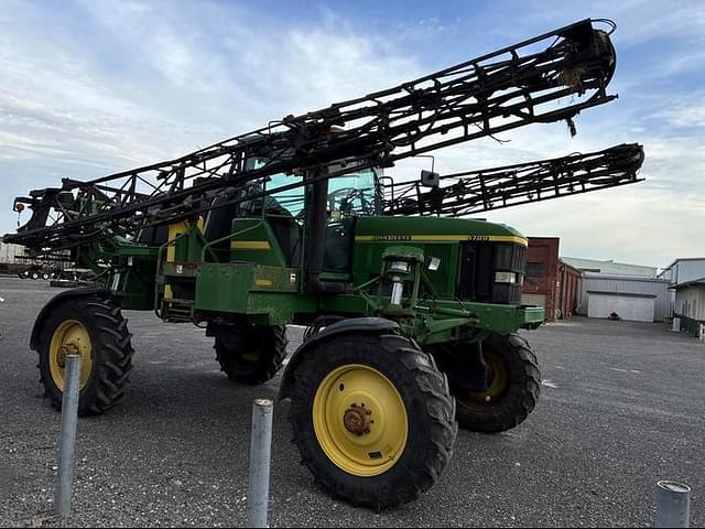 Image of John Deere 4700 equipment image 4