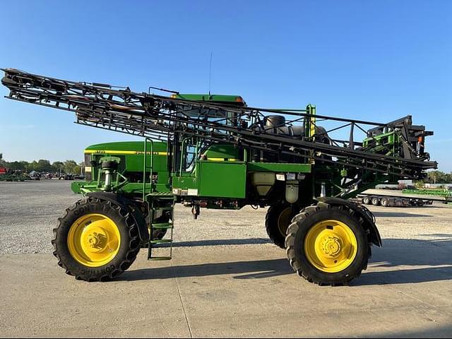 Image of John Deere 4700 equipment image 3