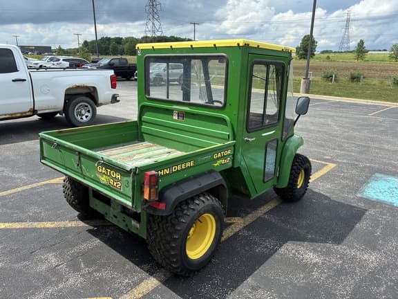 Image of John Deere Gator 4X2 equipment image 2