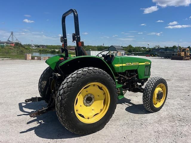 Image of John Deere 5210 equipment image 1